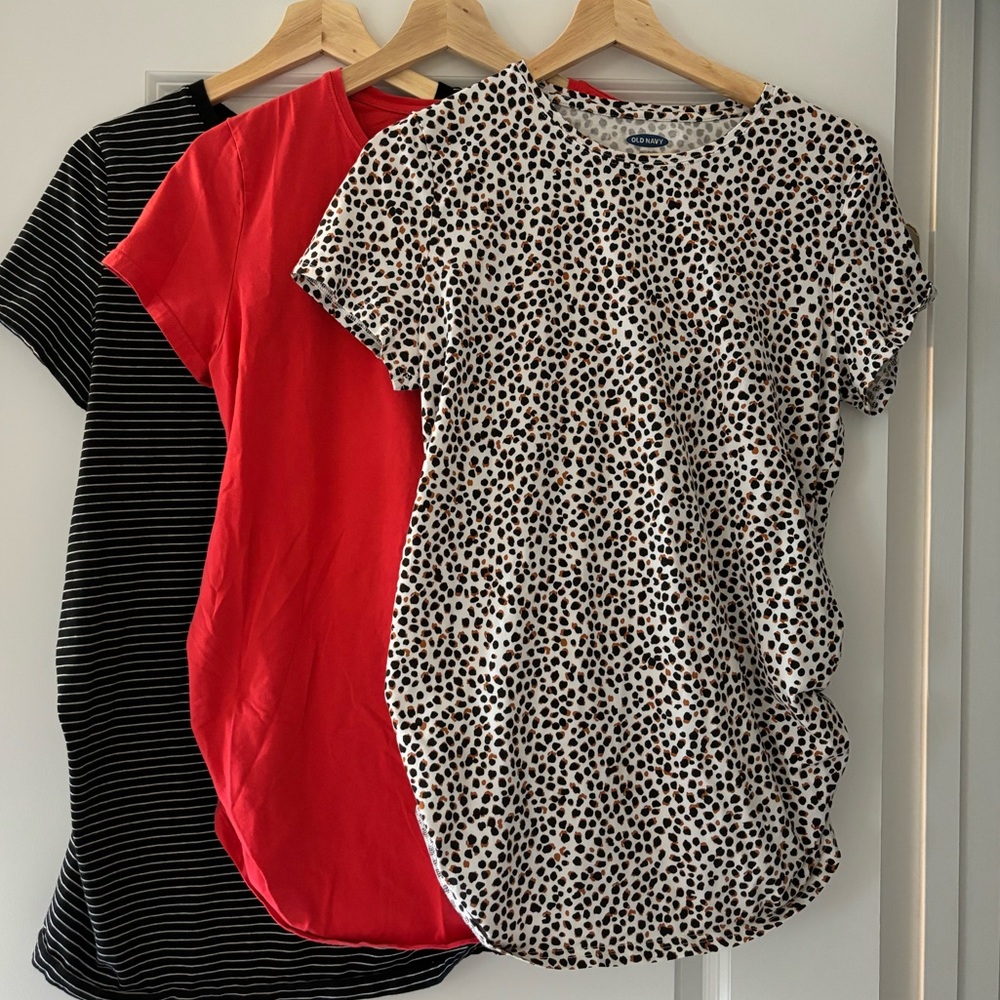 Old Navy Maternity Tops